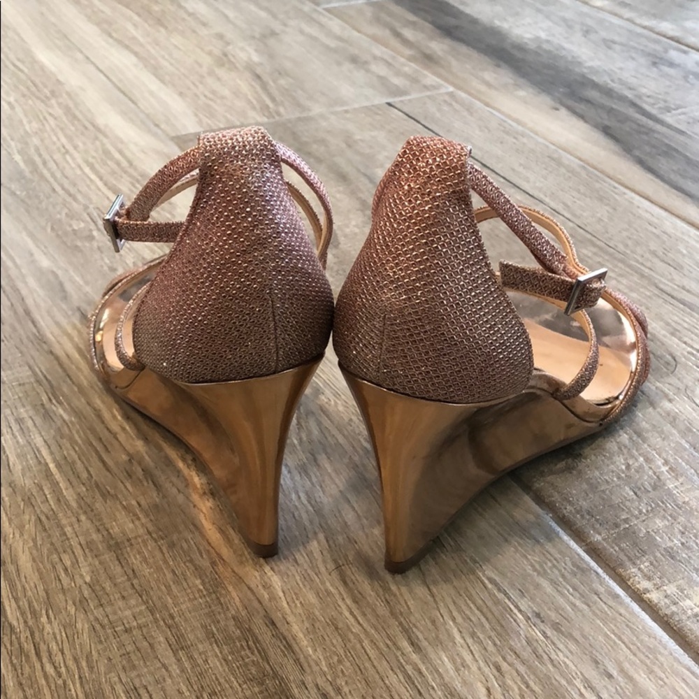 Jewel Badgely Mischka Wedges - Picture 3 of 4